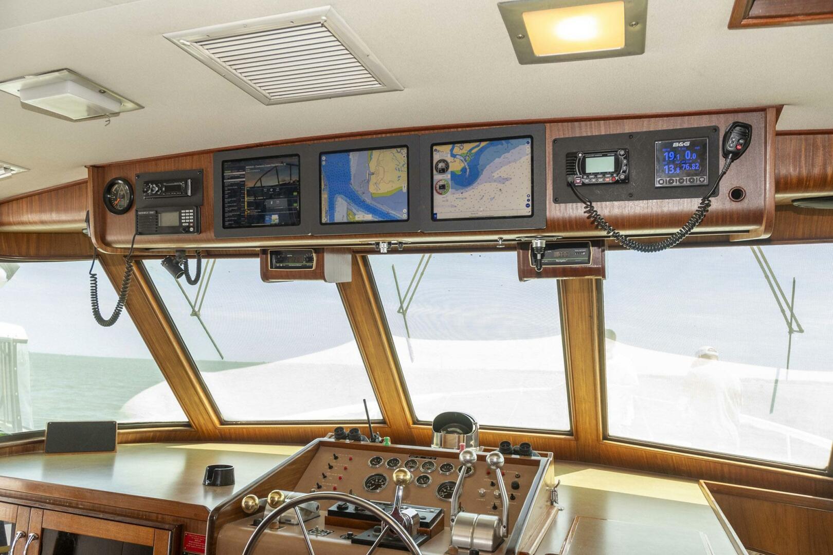 Slide: The Image of Hatteras 63 Motor Yacht 1987 - 4467647