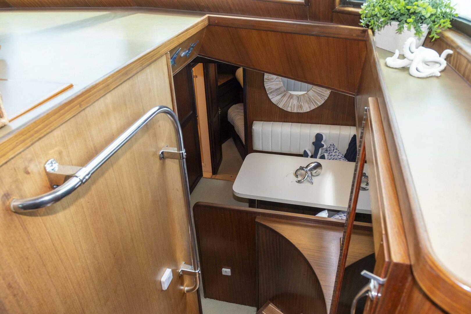 Slide: The Image of Hatteras 63 Motor Yacht 1987 - 4467652
