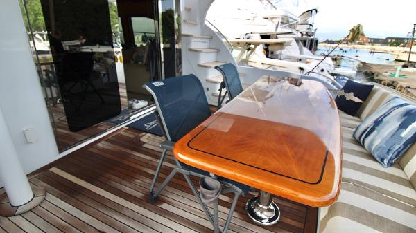 Slide: The Image of Hatteras 64 Motor Yacht 2006 - 17