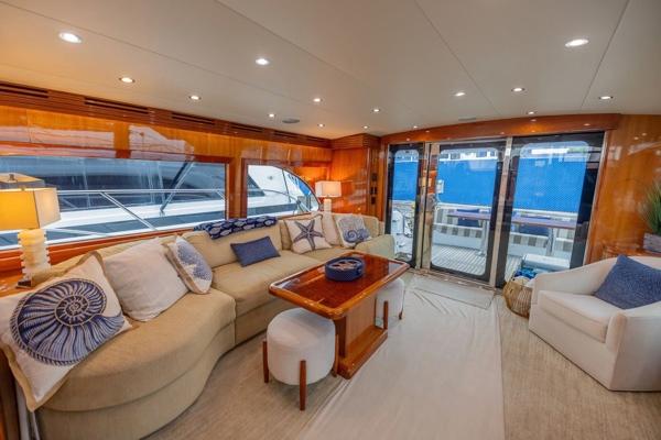 Slide: The Image of Hatteras 64 Motor Yacht 2006 - 28