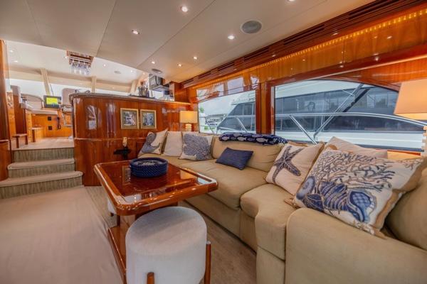 Slide: The Image of Hatteras 64 Motor Yacht 2006 - 30
