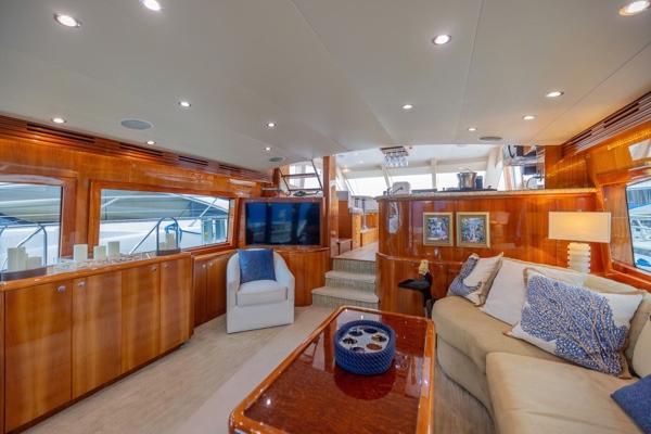 Slide: The Image of Hatteras 64 Motor Yacht 2006 - 32