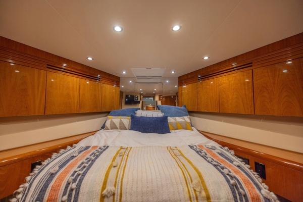 Slide: The Image of Hatteras 64 Motor Yacht 2006 - 48