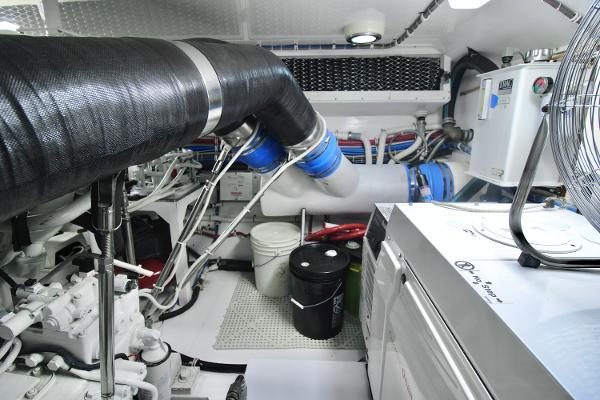 Slide: The Image of Hatteras 64 Motor Yacht 2006 - 68