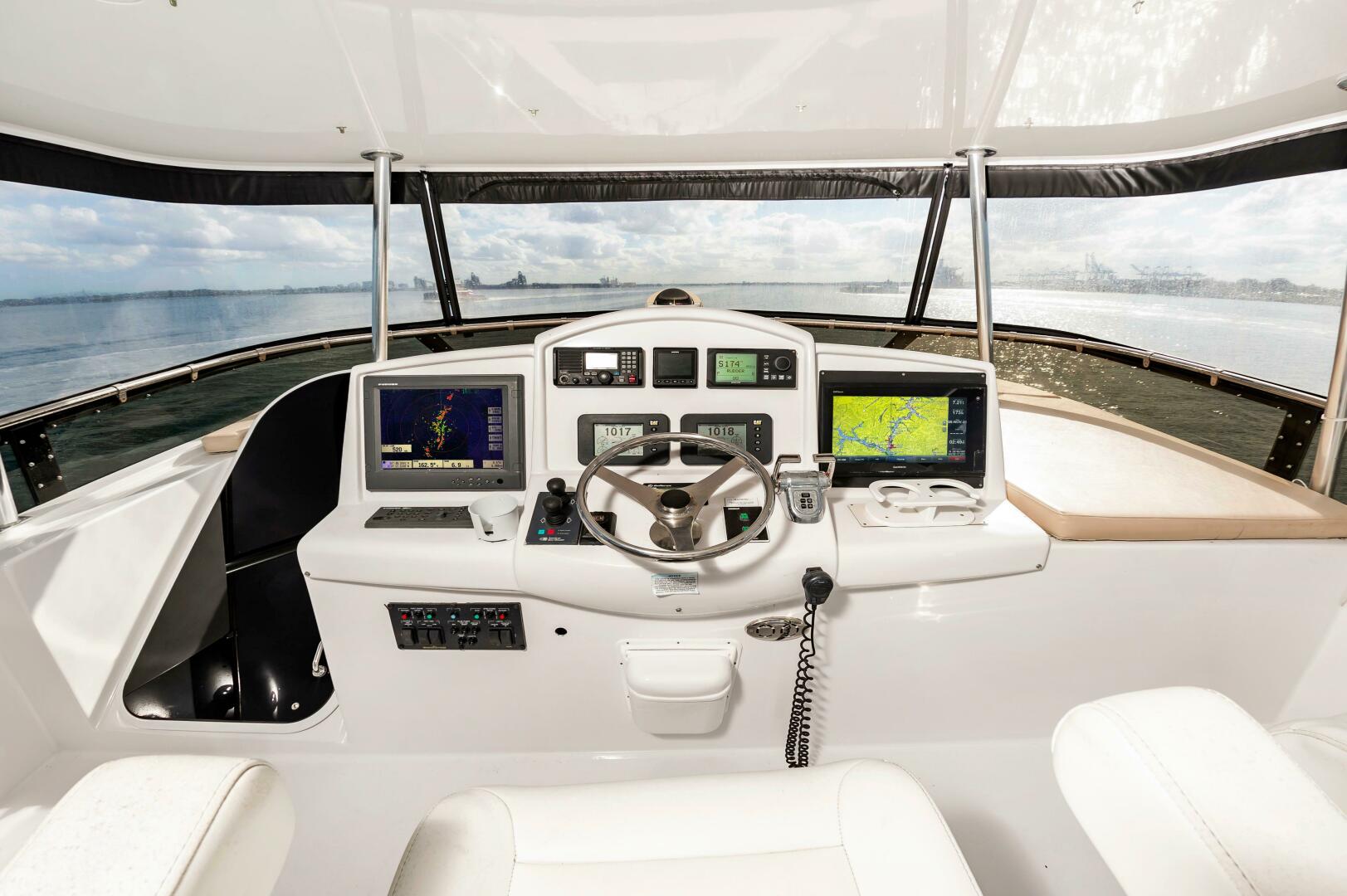 Slide: The Image of Hatteras 64 Motor Yacht 2007 - 4784768