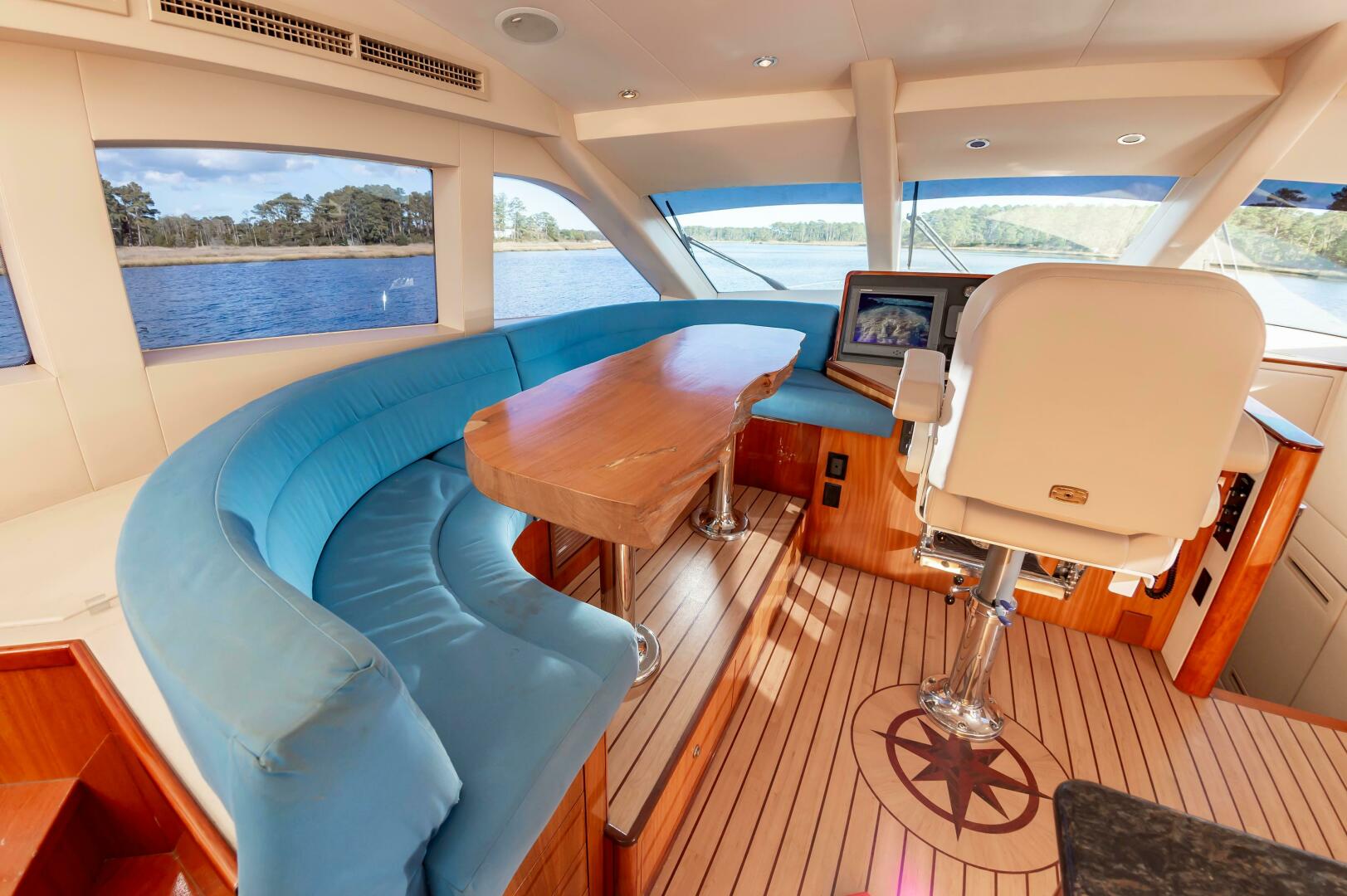 Slide: The Image of Hatteras 64 Motor Yacht 2007 - 4784789