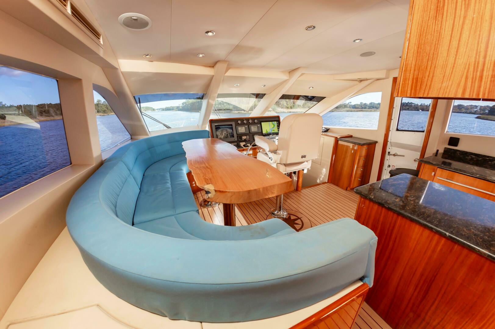 Slide: The Image of Hatteras 64 Motor Yacht 2007 - 4784787