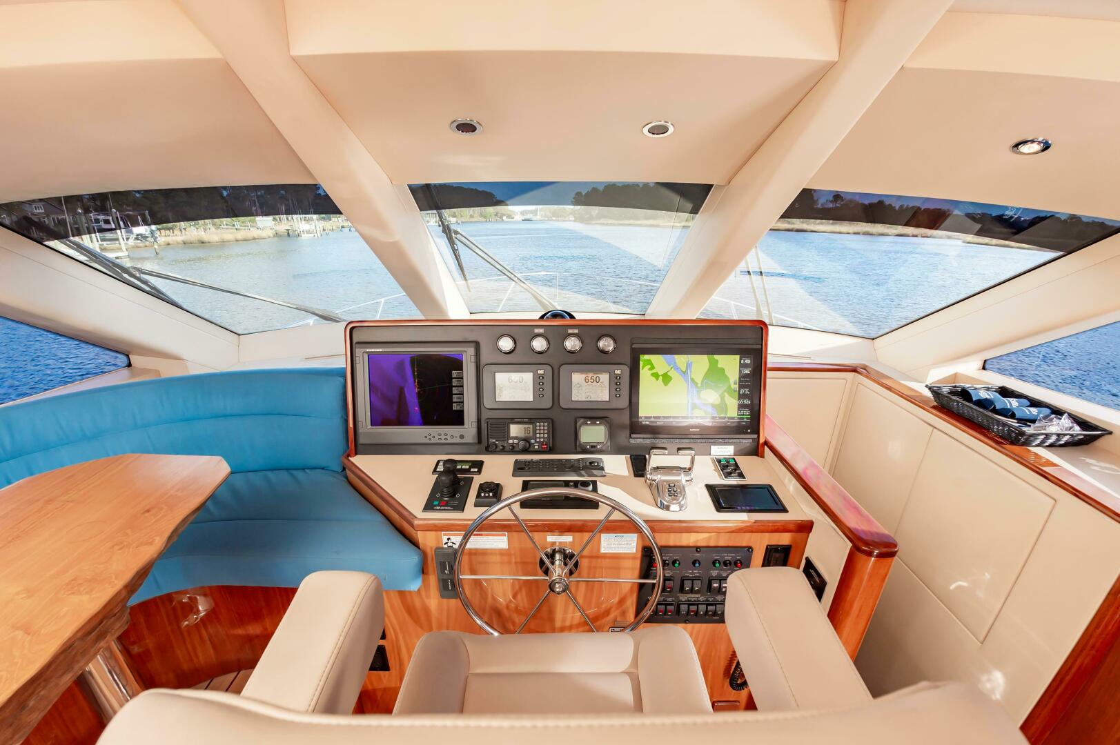 Slide: The Image of Hatteras 64 Motor Yacht 2007 - 4784792