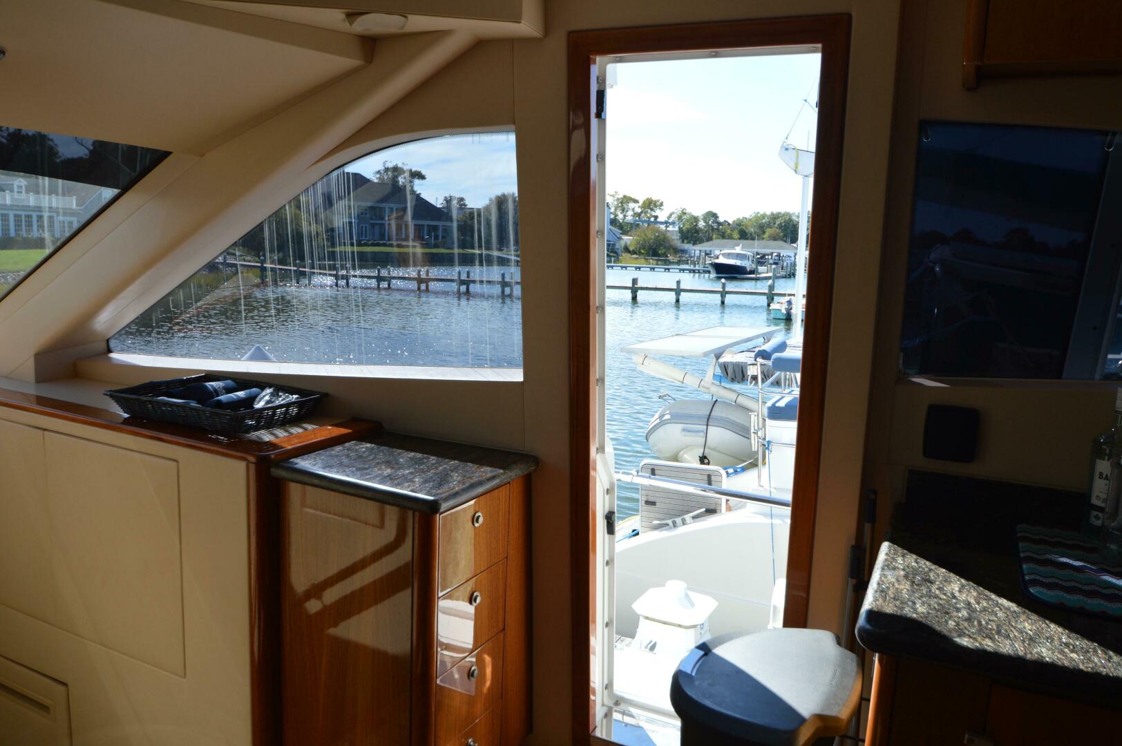 Slide: The Image of Hatteras 64 Motor Yacht 2007 - 4784754