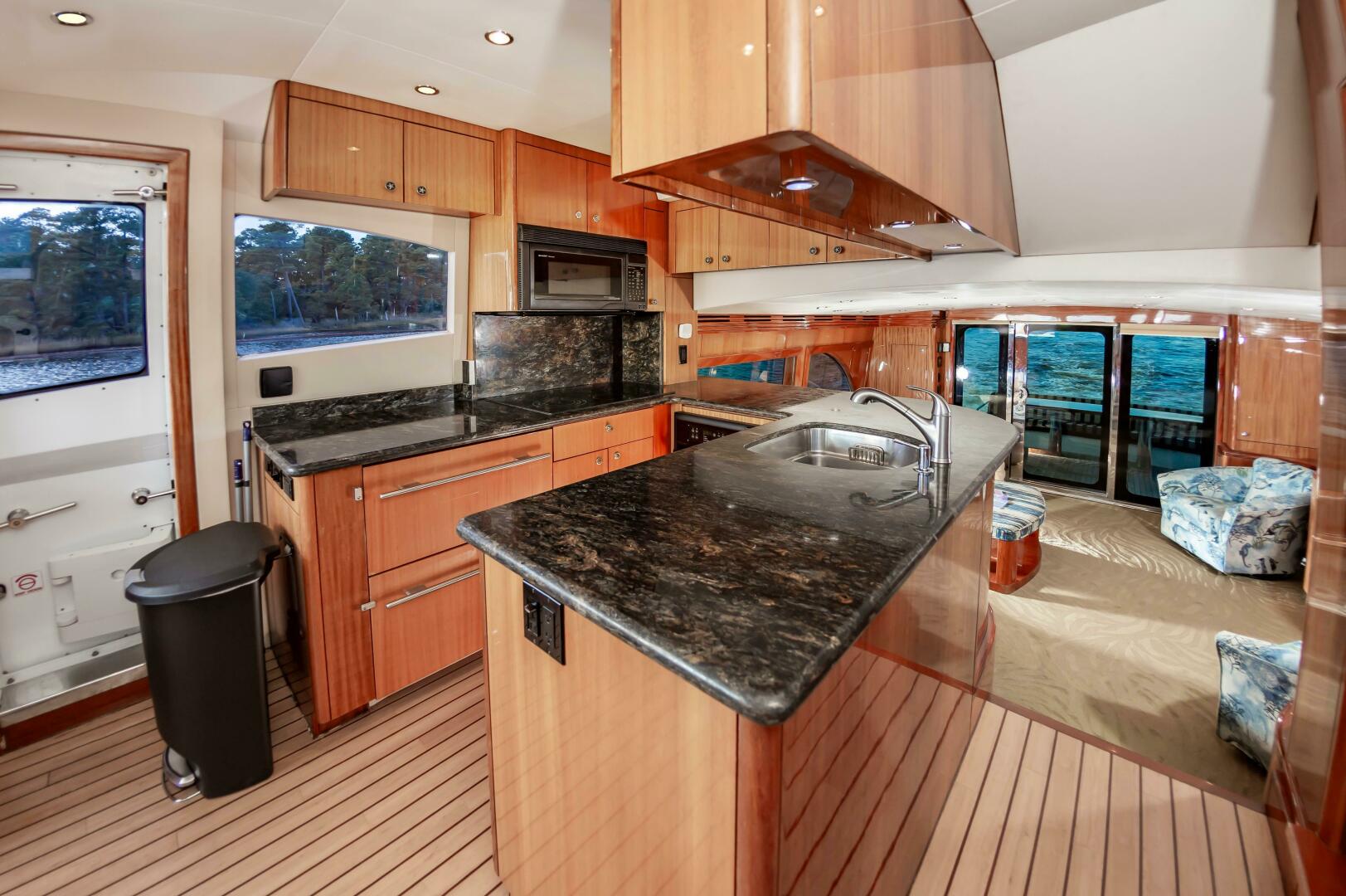 Slide: The Image of Hatteras 64 Motor Yacht 2007 - 4784795