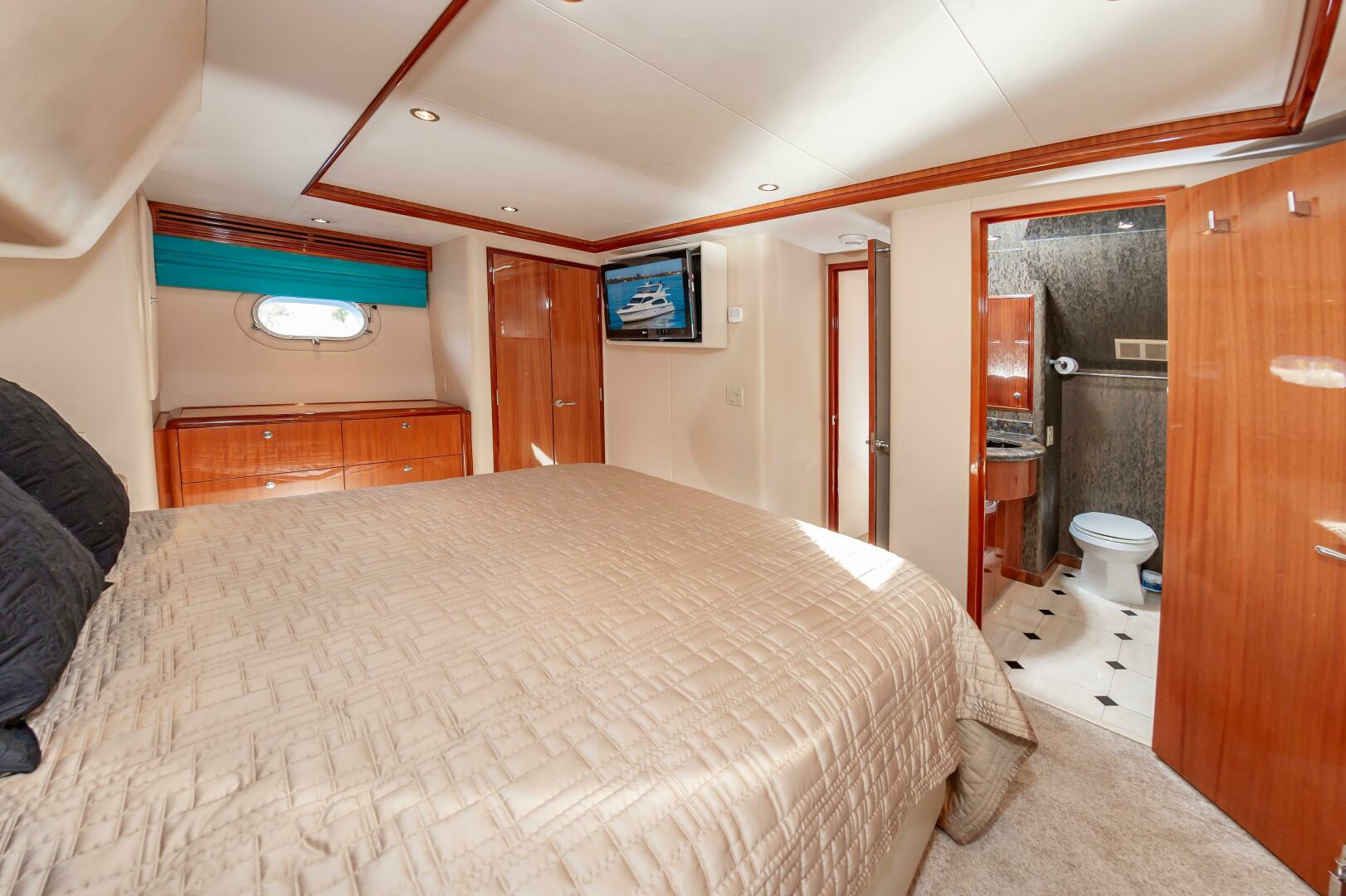 Slide: The Image of Hatteras 64 Motor Yacht 2007 - 4784804