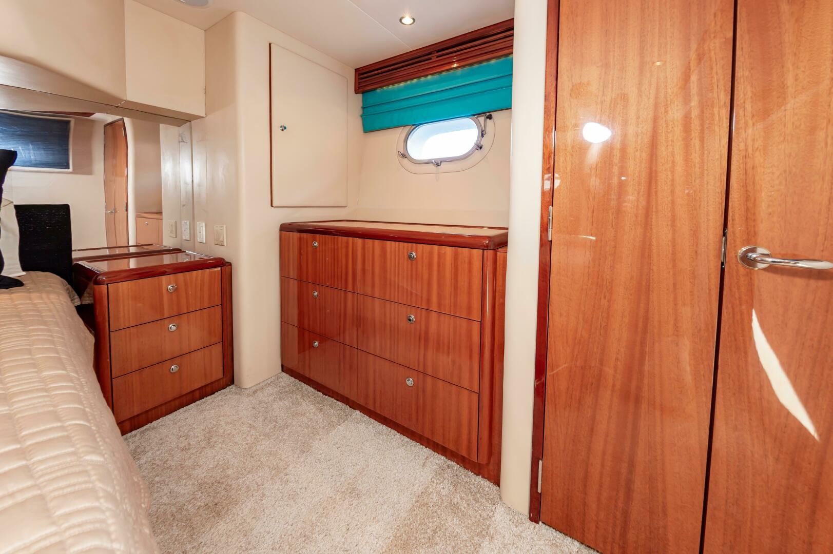 Slide: The Image of Hatteras 64 Motor Yacht 2007 - 4784805