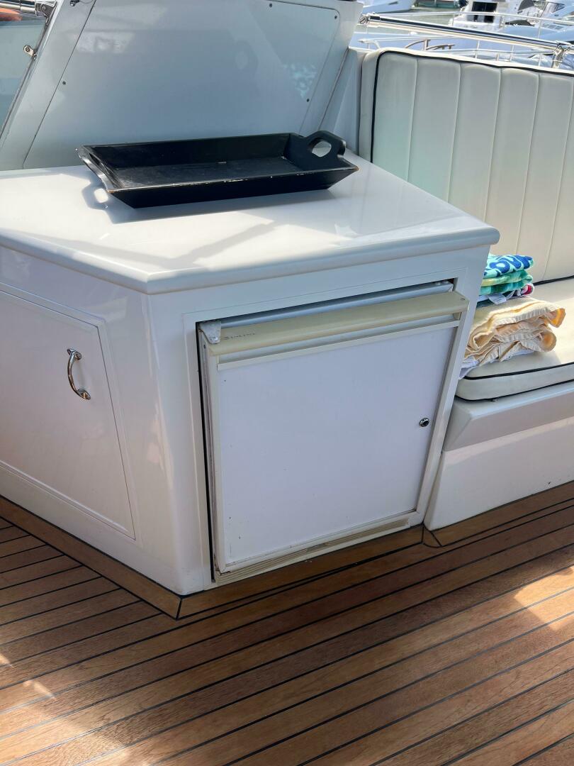 Slide: The Image of Hatteras 67 Extended Deckhouse 1993 - 4757710