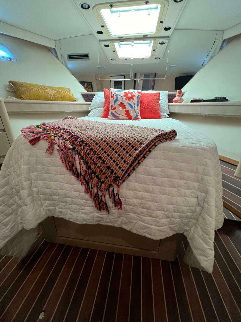 Slide: The Image of Hatteras 67 Extended Deckhouse 1993 - 4757742