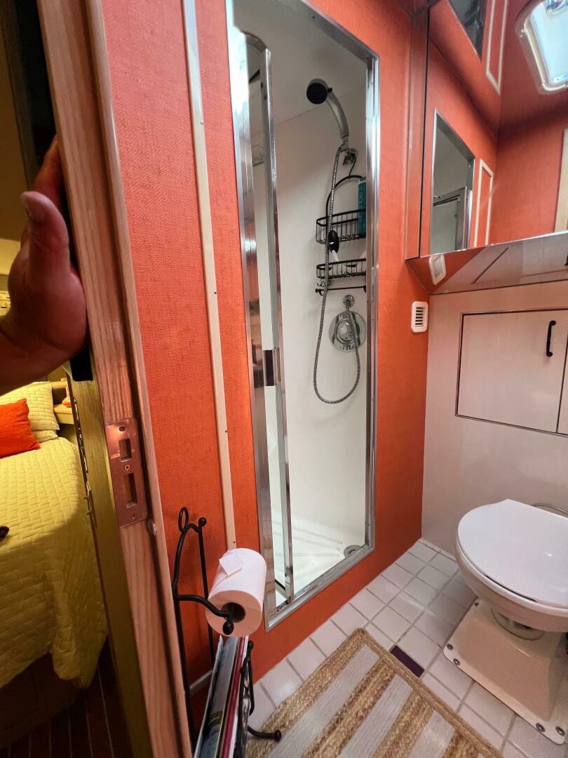 Slide: The Image of Hatteras 67 Extended Deckhouse 1993 - 4757744
