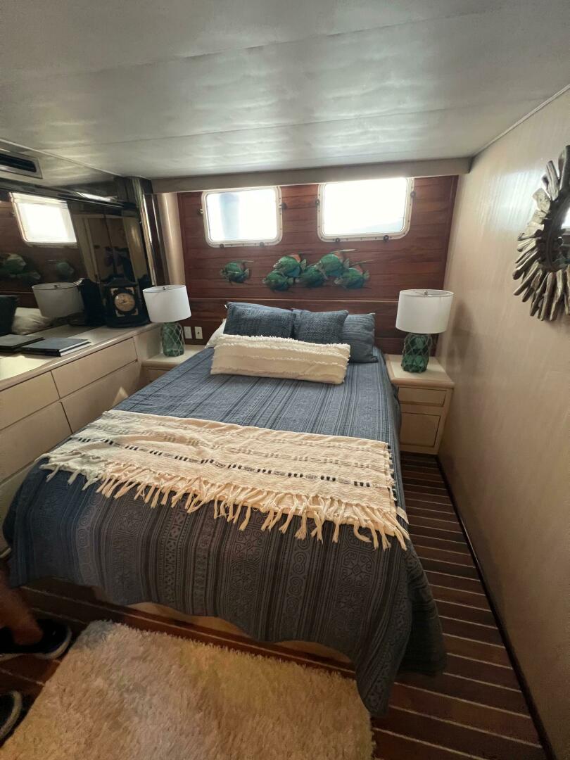 Slide: The Image of Hatteras 67 Extended Deckhouse 1993 - 4757749
