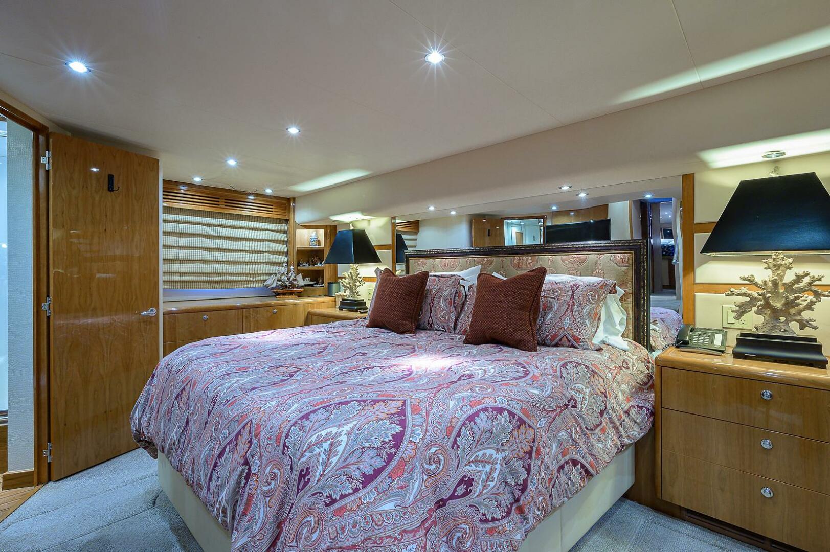 Slide: The Image of Hatteras 68 Convertible 2006 - 4189690