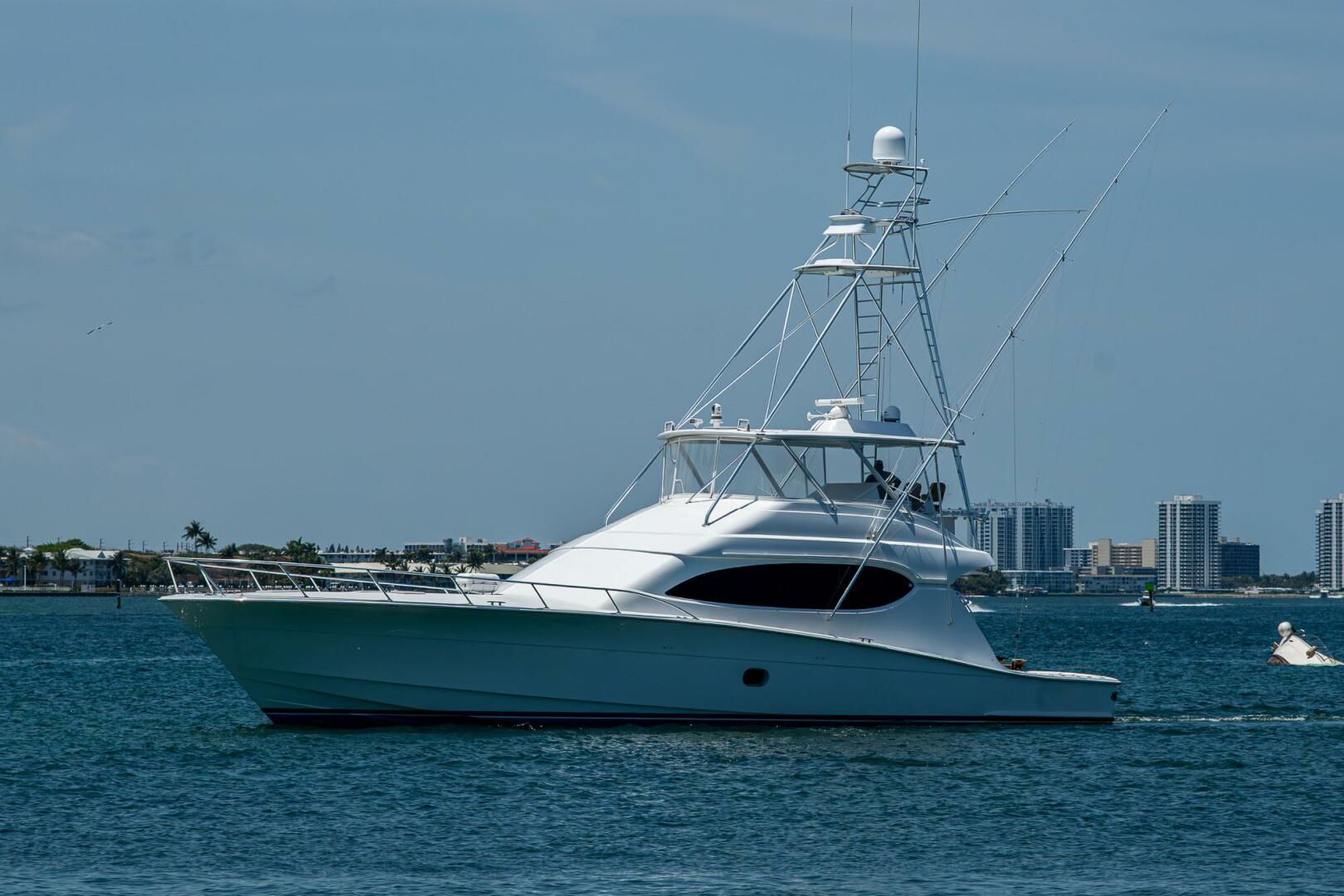 Slide: The Image of Hatteras 68 Convertible 2006 - 5340182