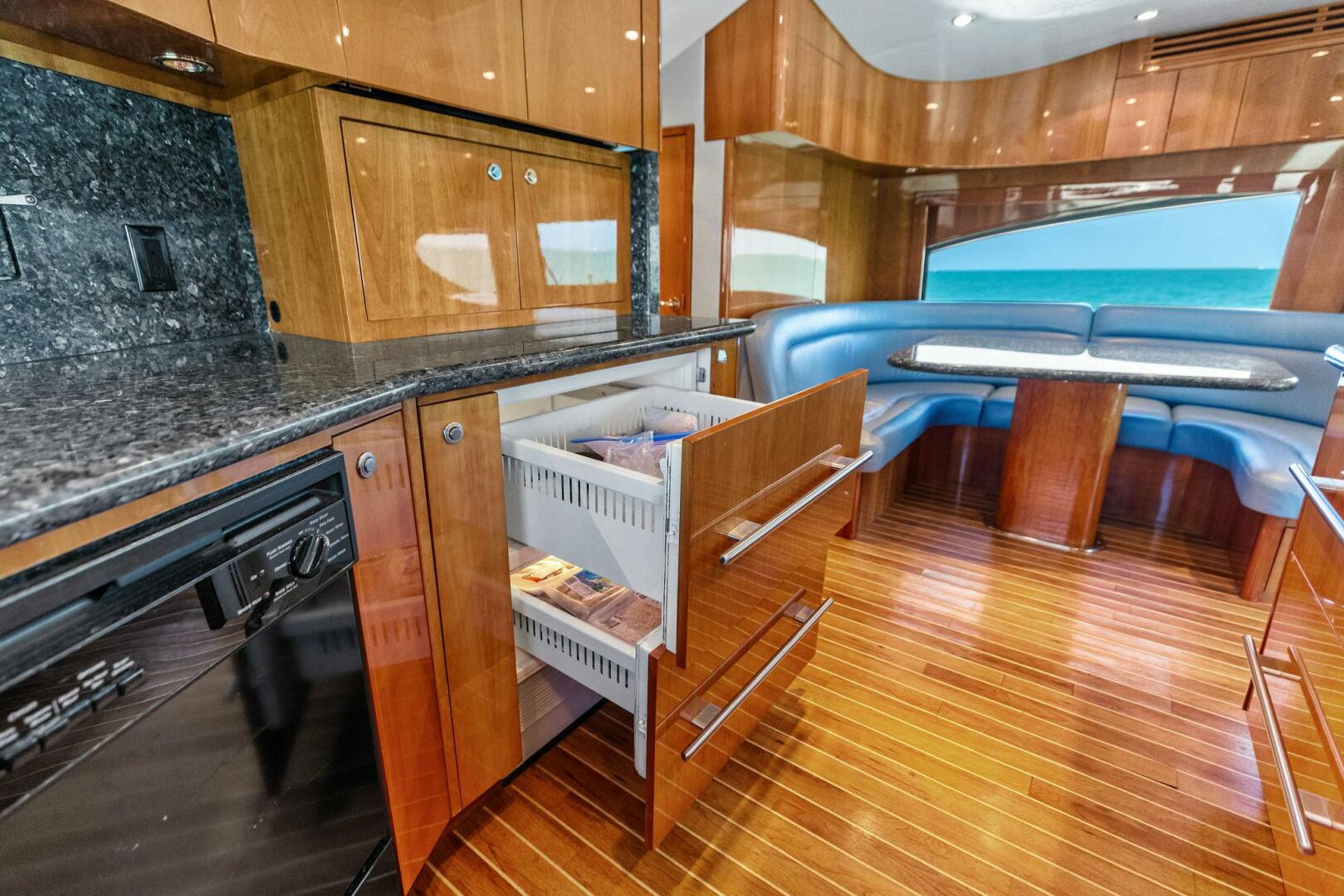 Slide: The Image of 2006 Hatteras 68 CNV Big Game Galley - 5513375