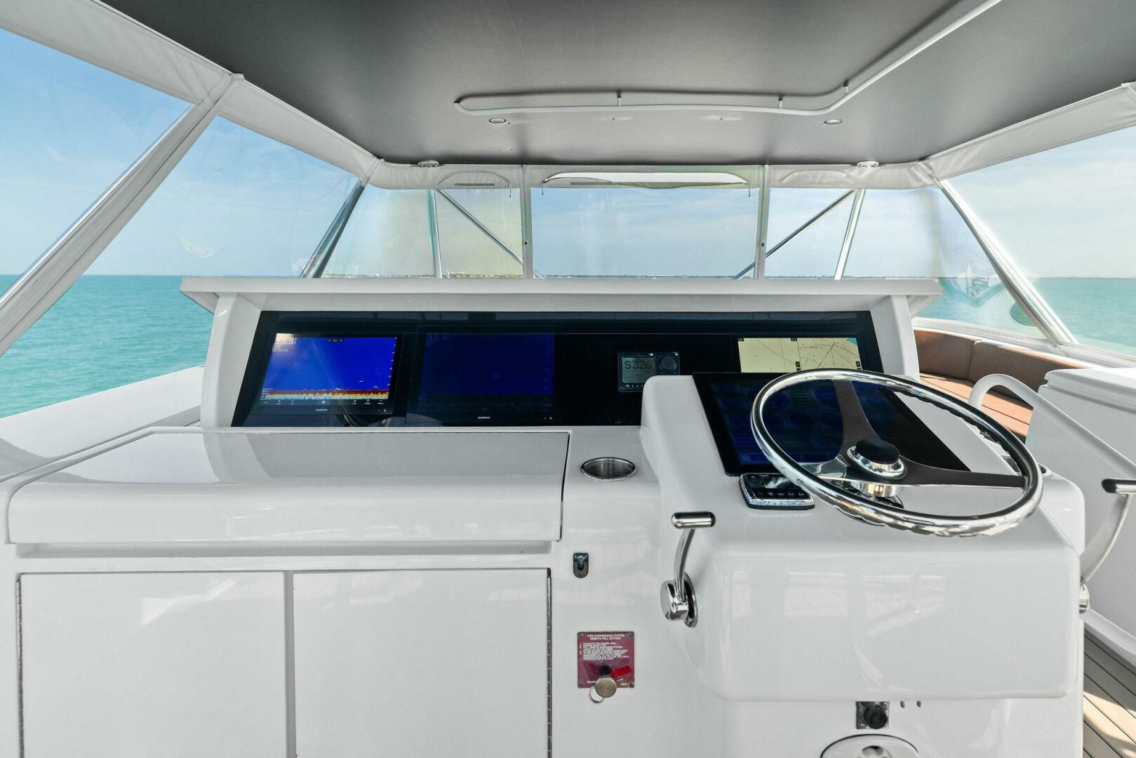 Slide: The Image of 2006 Hatteras 68 CNV Big Game - 5513389