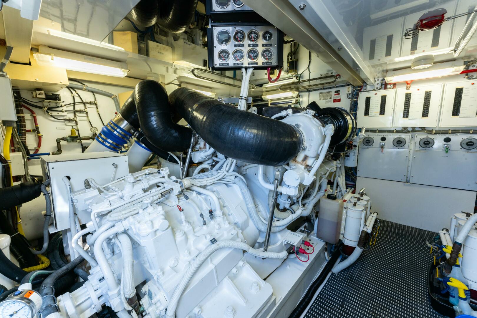 Slide: The Image of 2006 Hatteras 68 Enclosed Bridge Dr. Dark - 28