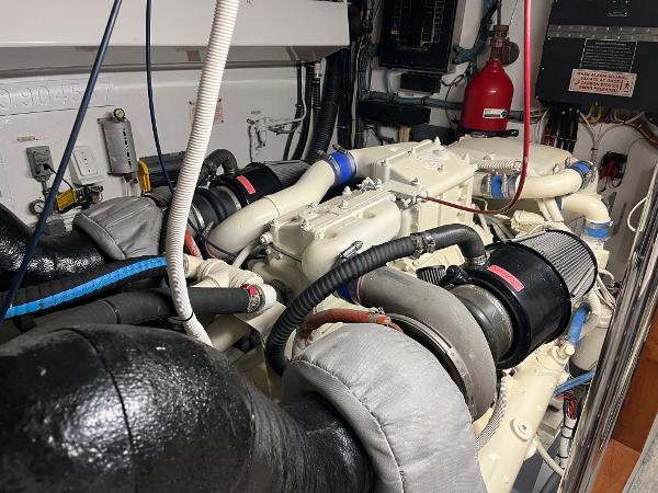 Slide: The Image of Engine room of a 1986 Hatteras 70' Cockpit Motor Yacht. - 47