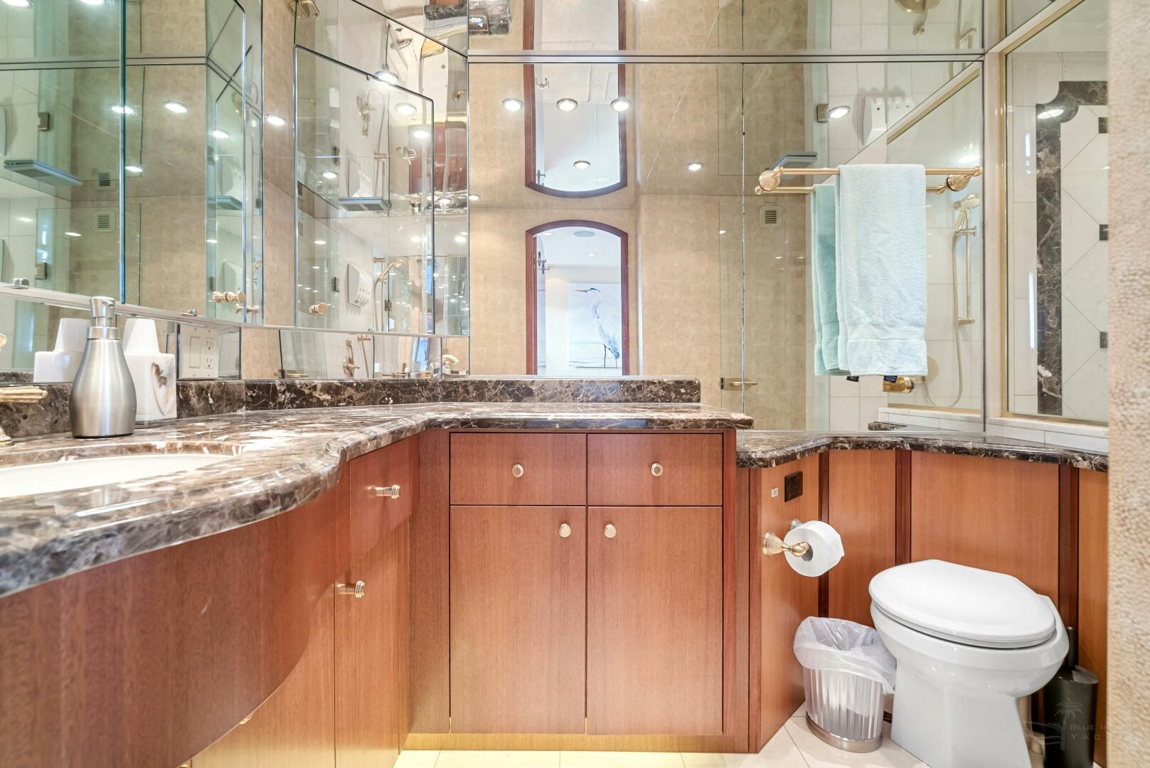 Slide: The Image of Hatteras 72 2008 - 4950252