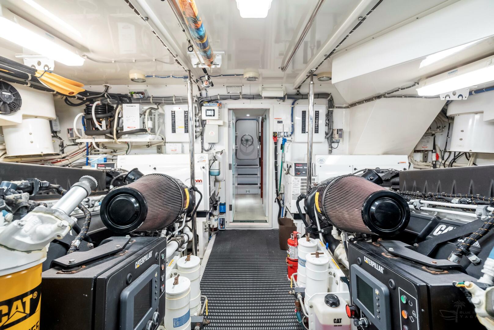 Slide: The Image of Hatteras 72 2008 - 4950292