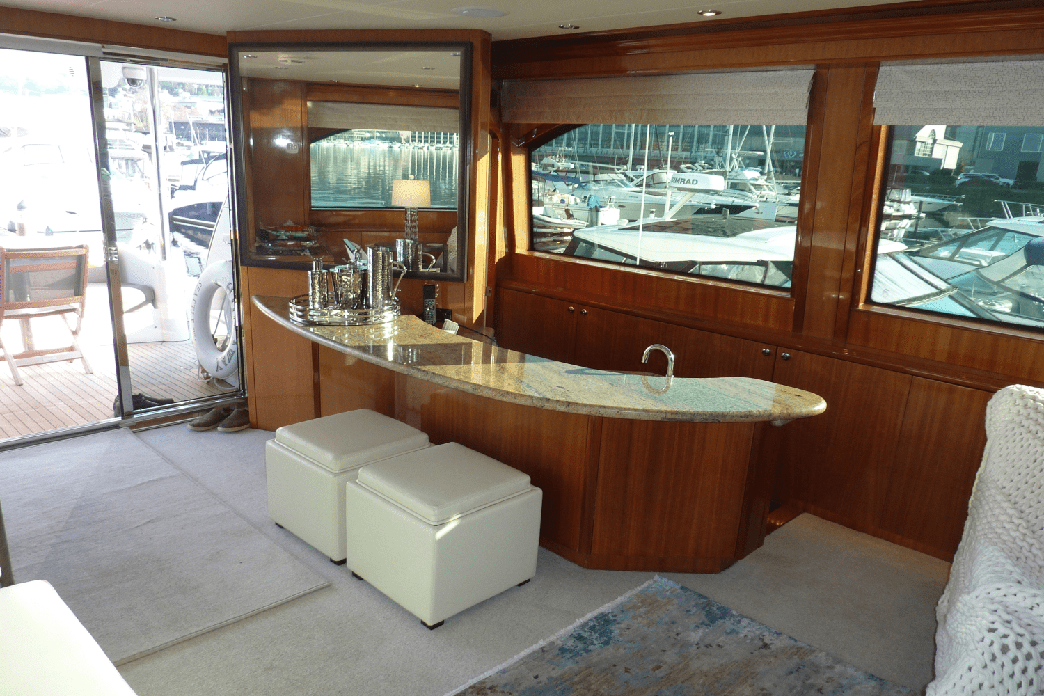 Slide: The Image of Hatteras 72 MOTOR YACHT 2008 - 10