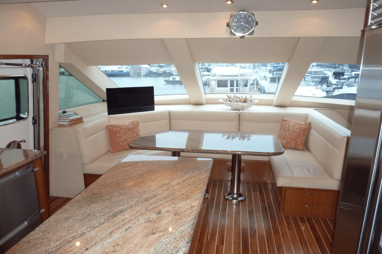 Slide: The Image of Hatteras 72 MOTOR YACHT 2008 - 20