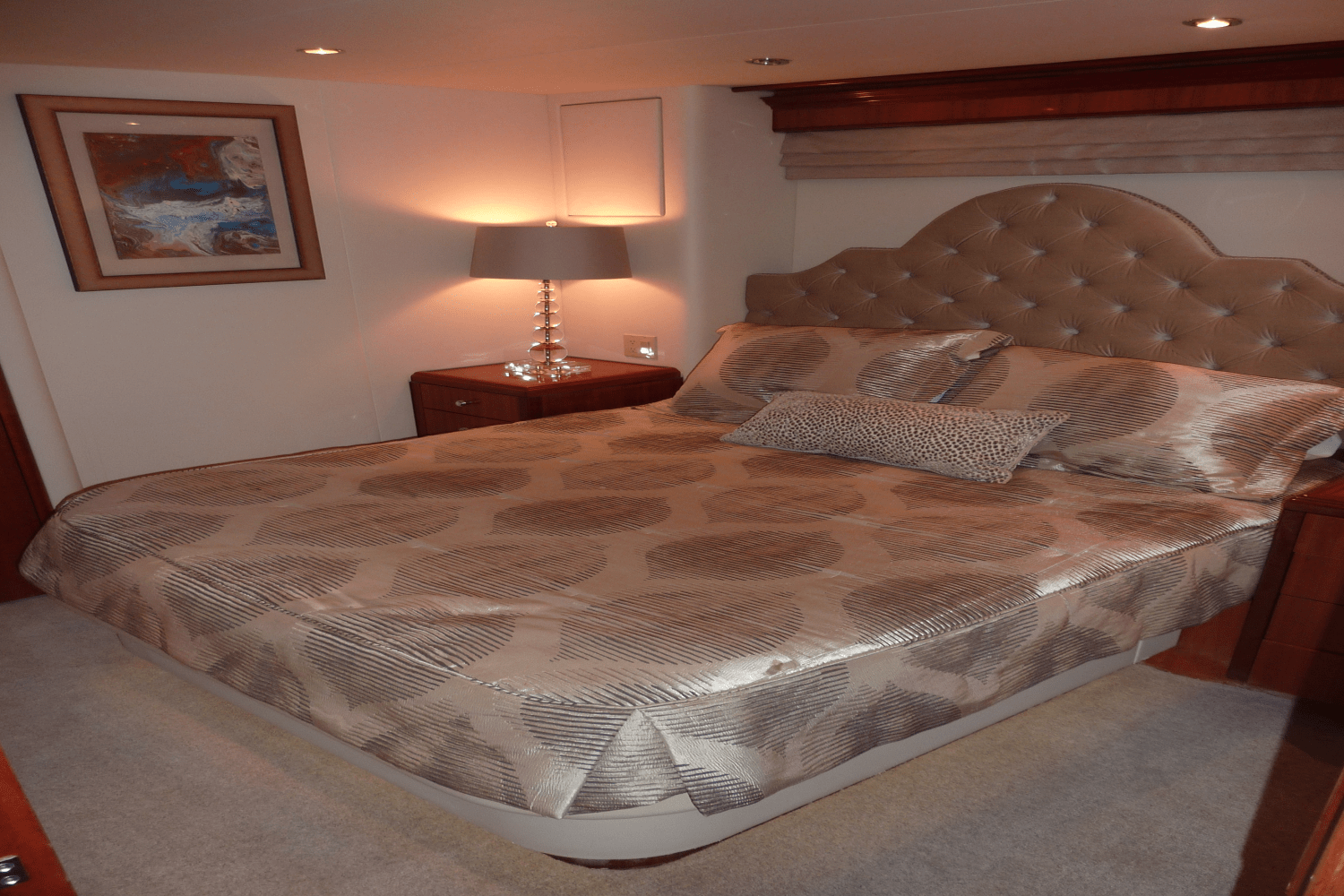 Slide: The Image of Hatteras 72 MOTOR YACHT 2008 - 32