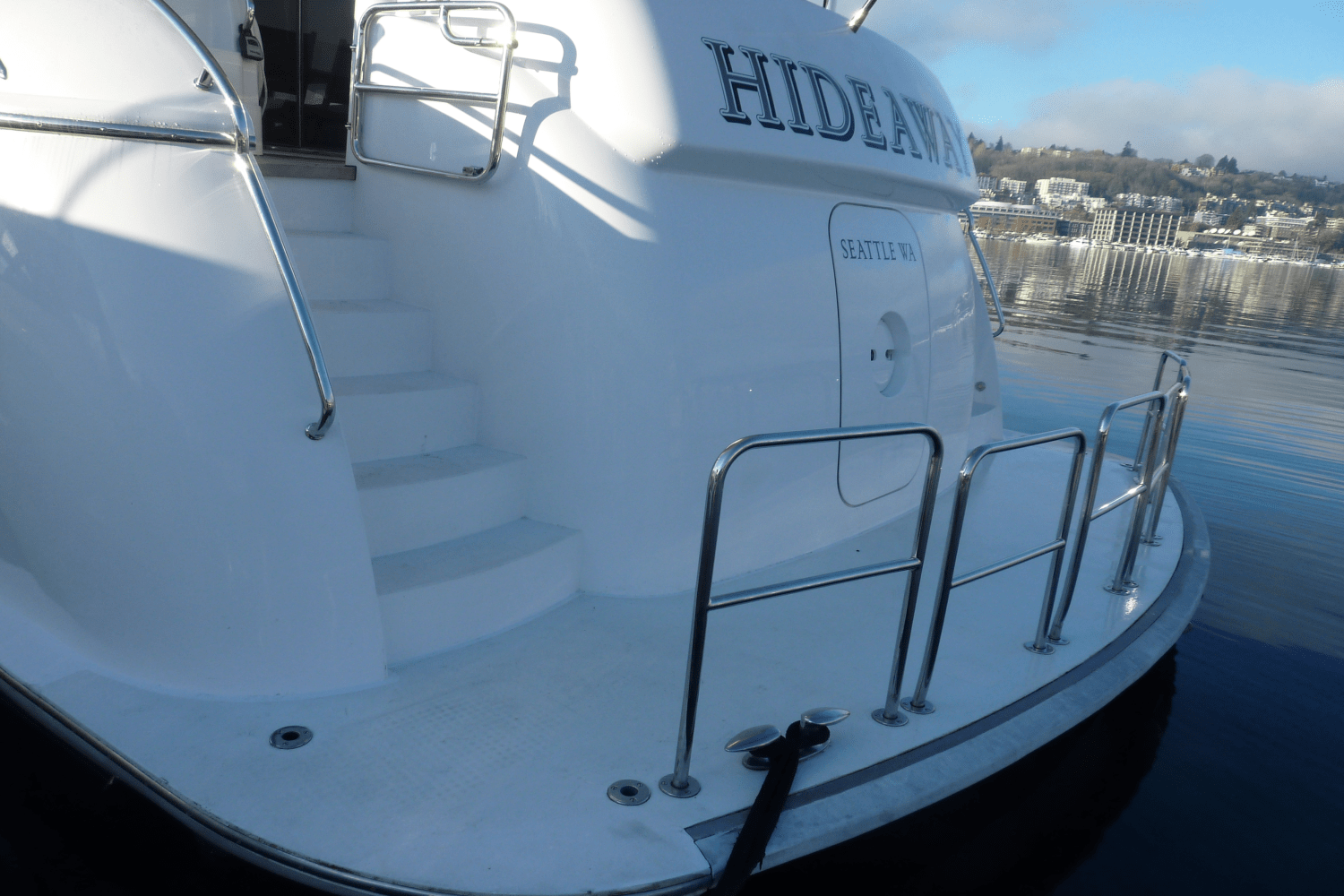 Slide: The Image of Hatteras 72 MOTOR YACHT 2008 - 4