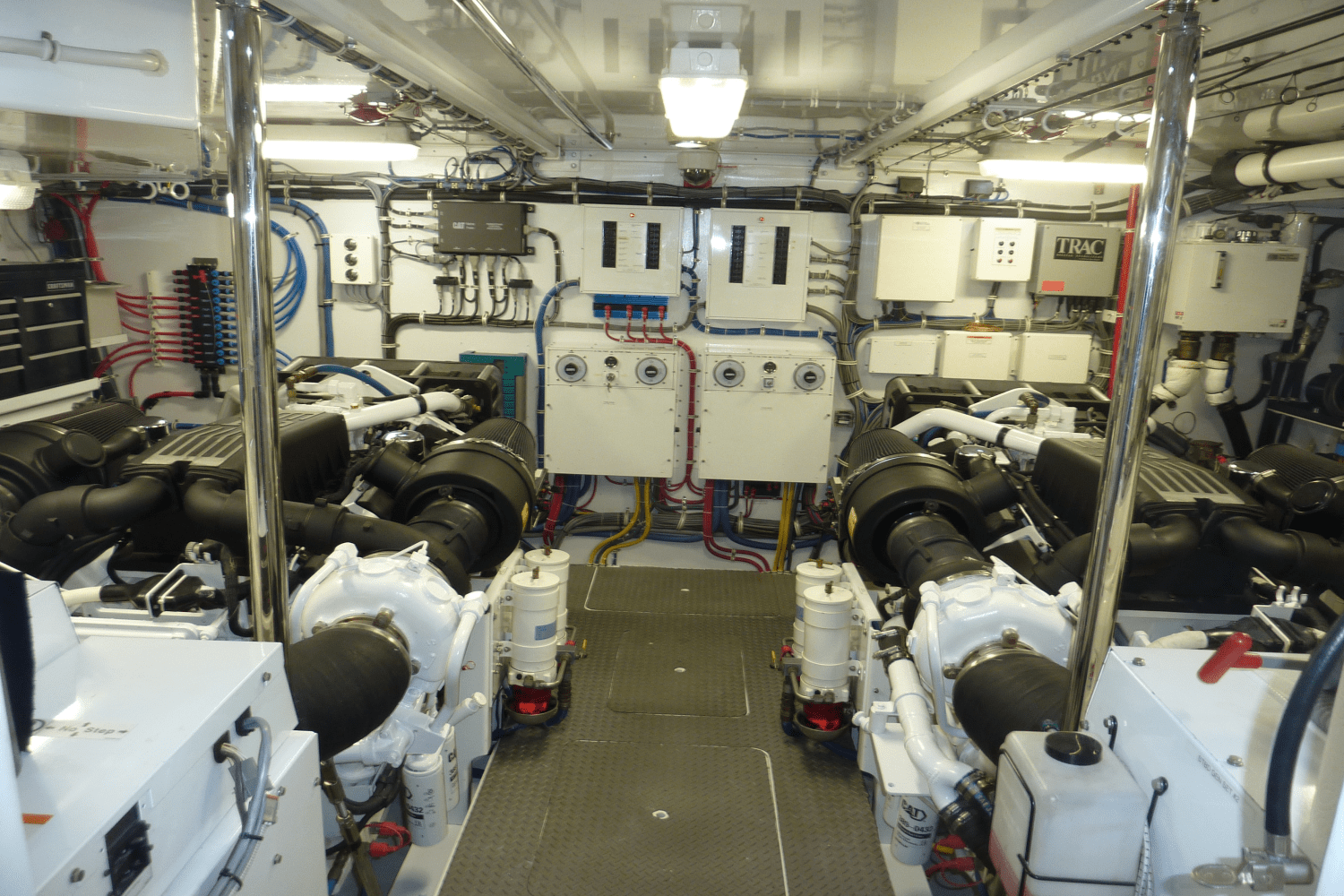 Slide: The Image of Hatteras 72 MOTOR YACHT 2008 - 44