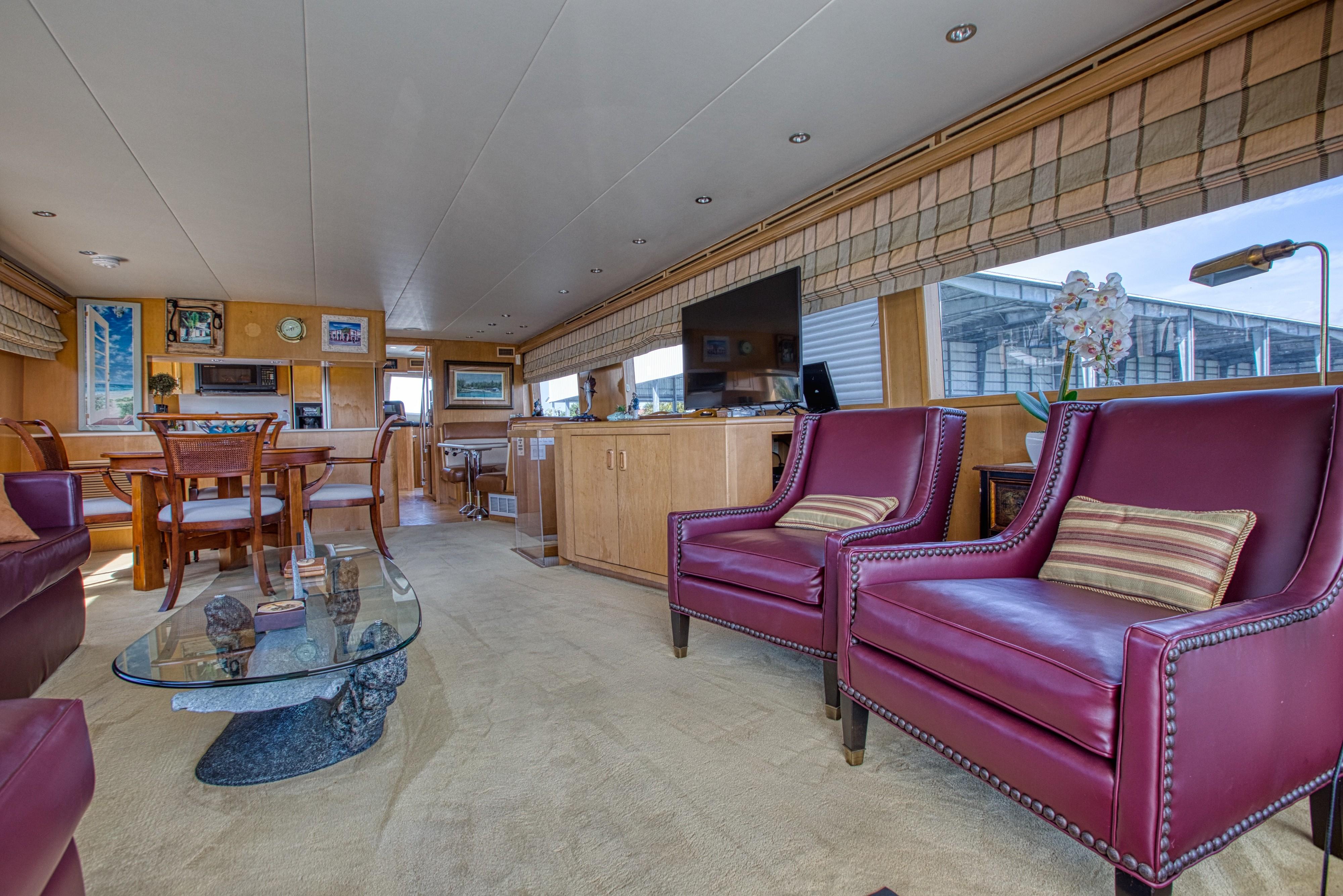 Slide: The Image of Hatteras 74 Cockpit Motor Yacht 1999 - 6