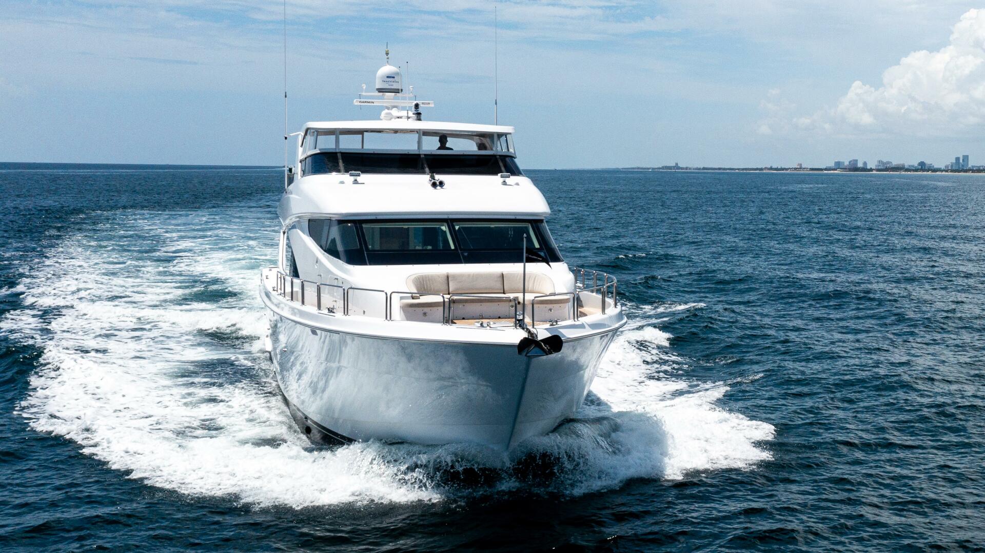 Slide: The Image of Hatteras 80 2013 - 4759382