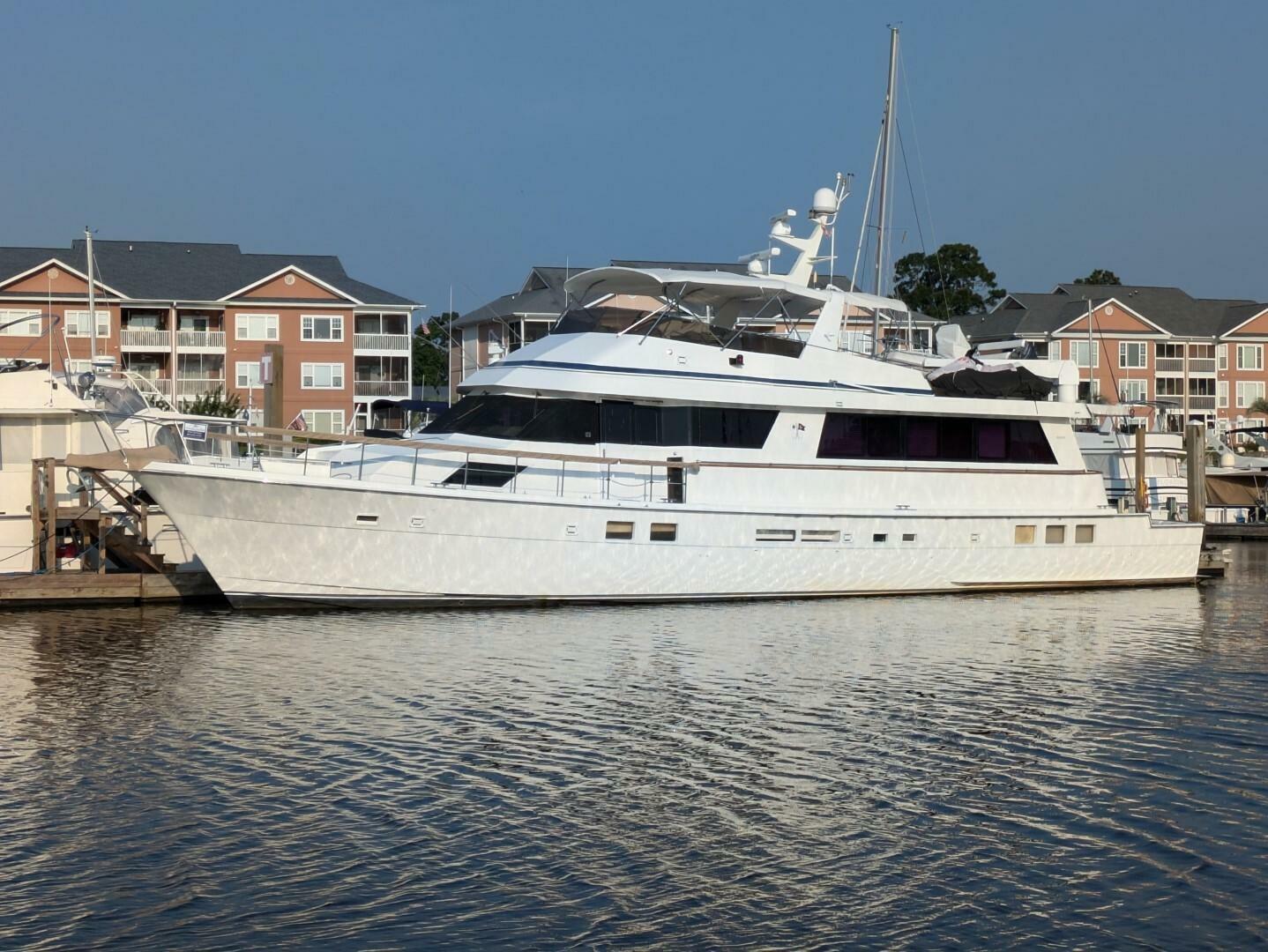 Slide: The Image of Hatteras 80 Cockpit Motoryacht 1989 - 5020096