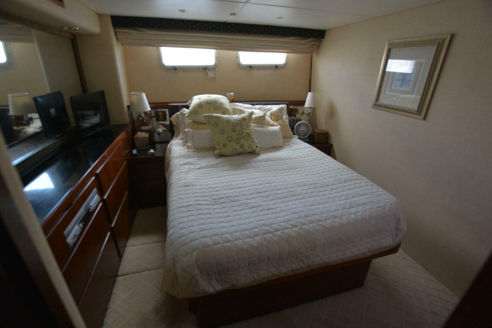 Slide: The Image of Hatteras 80 Cockpit Motoryacht 1989 - 5020125