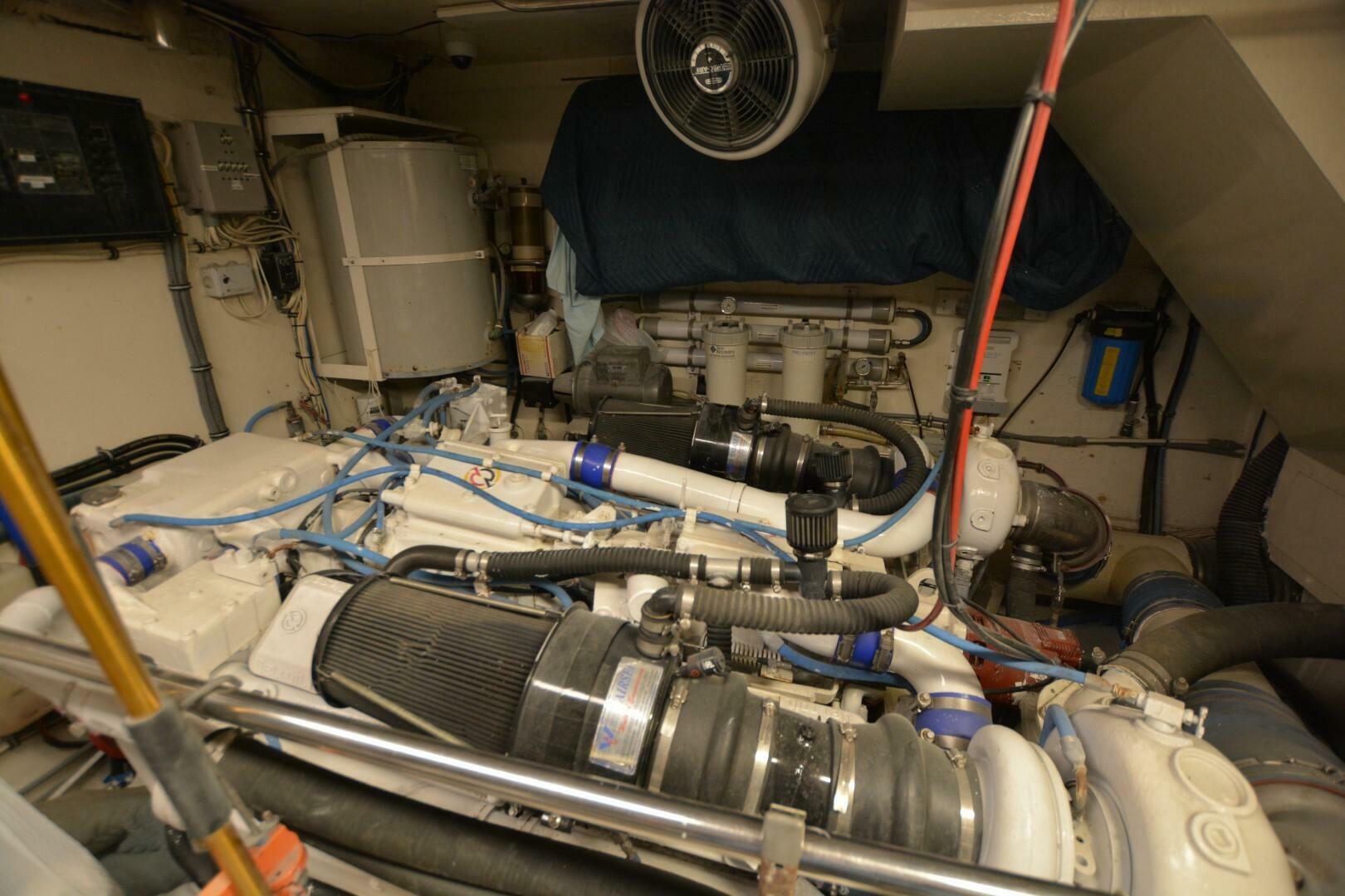 Slide: The Image of Hatteras 80 Cockpit Motoryacht 1989 - 5020133