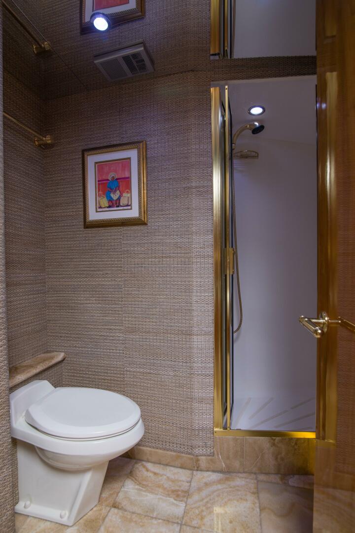 Slide: The Image of Port Guest Head - 5138648