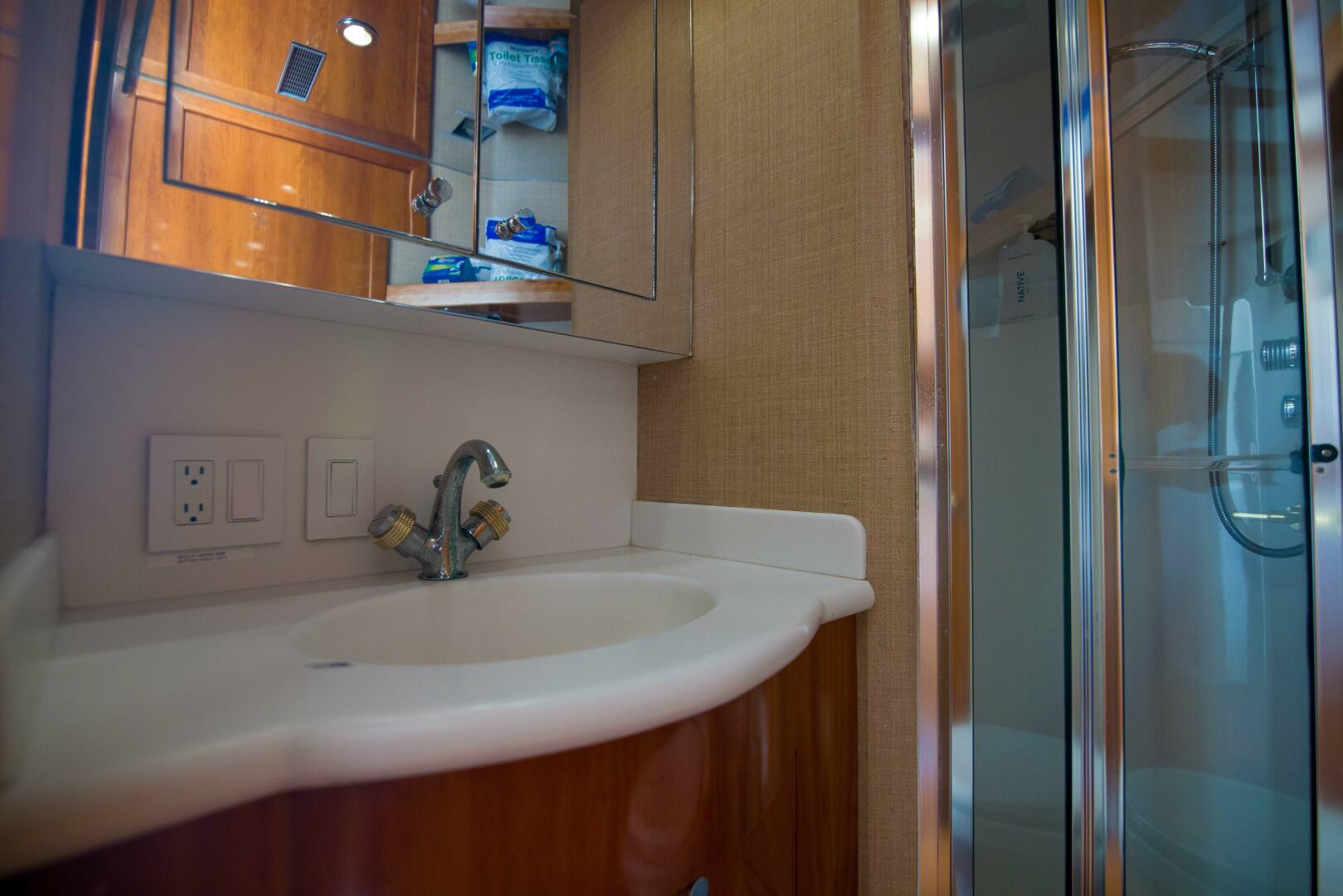 Slide: The Image of Crew Head - 5138724