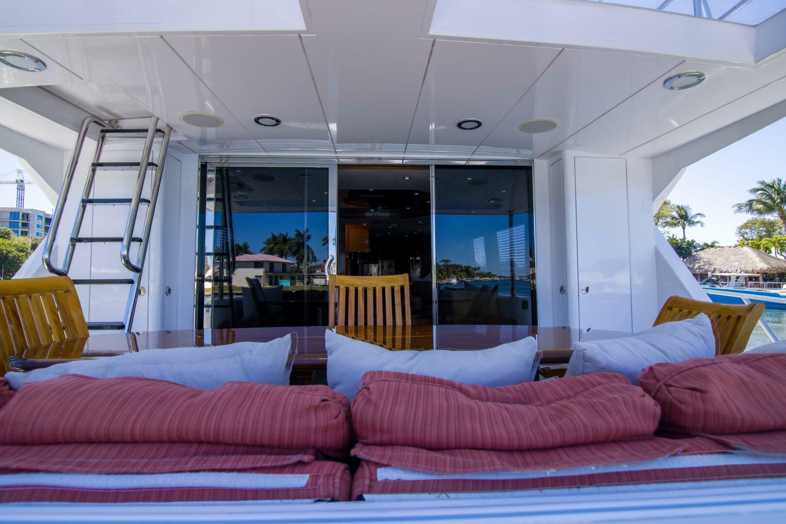 Slide: The Image of Aft Deck  - 5138757