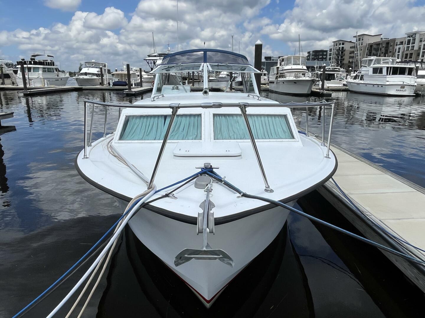 Slide: The Image of Hatteras Coastal Cruiser 1971 - 5450184