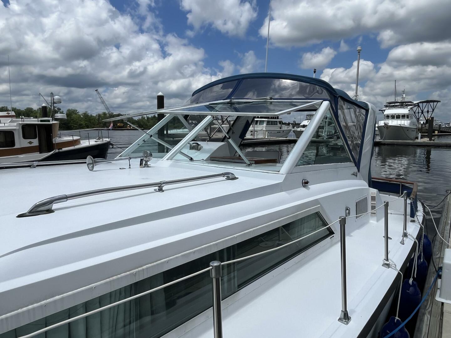 Slide: The Image of Hatteras Coastal Cruiser 1971 - 5450186