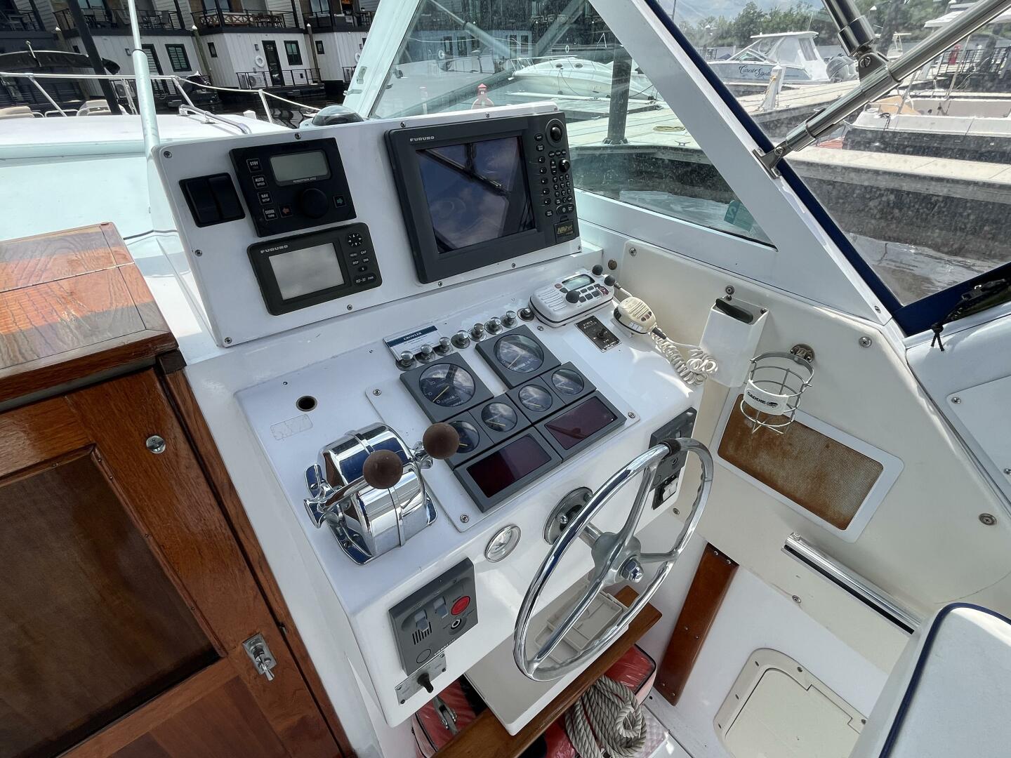 Slide: The Image of Hatteras Coastal Cruiser 1971 - 5450191