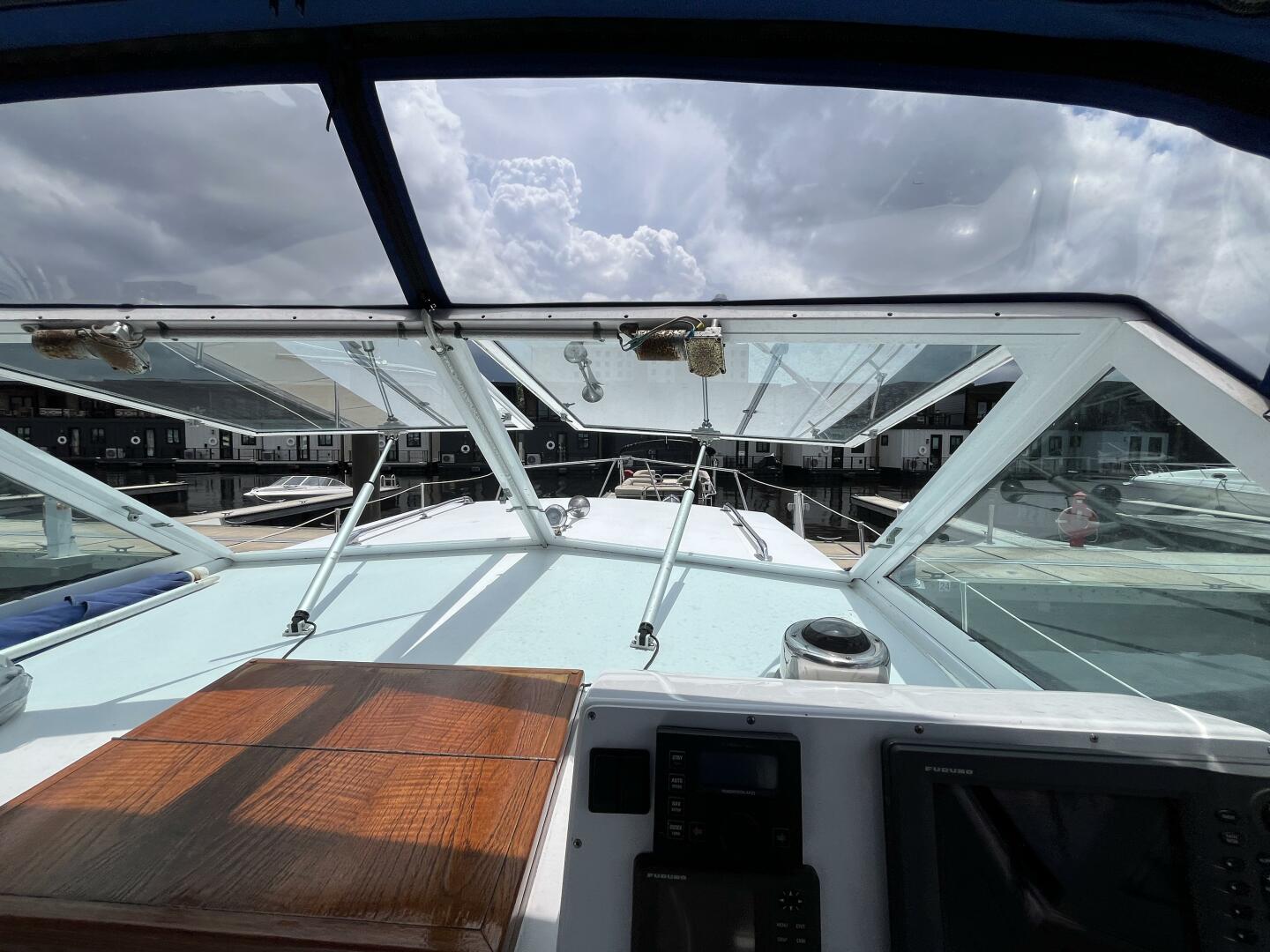 Slide: The Image of Hatteras Coastal Cruiser 1971 - 5450193