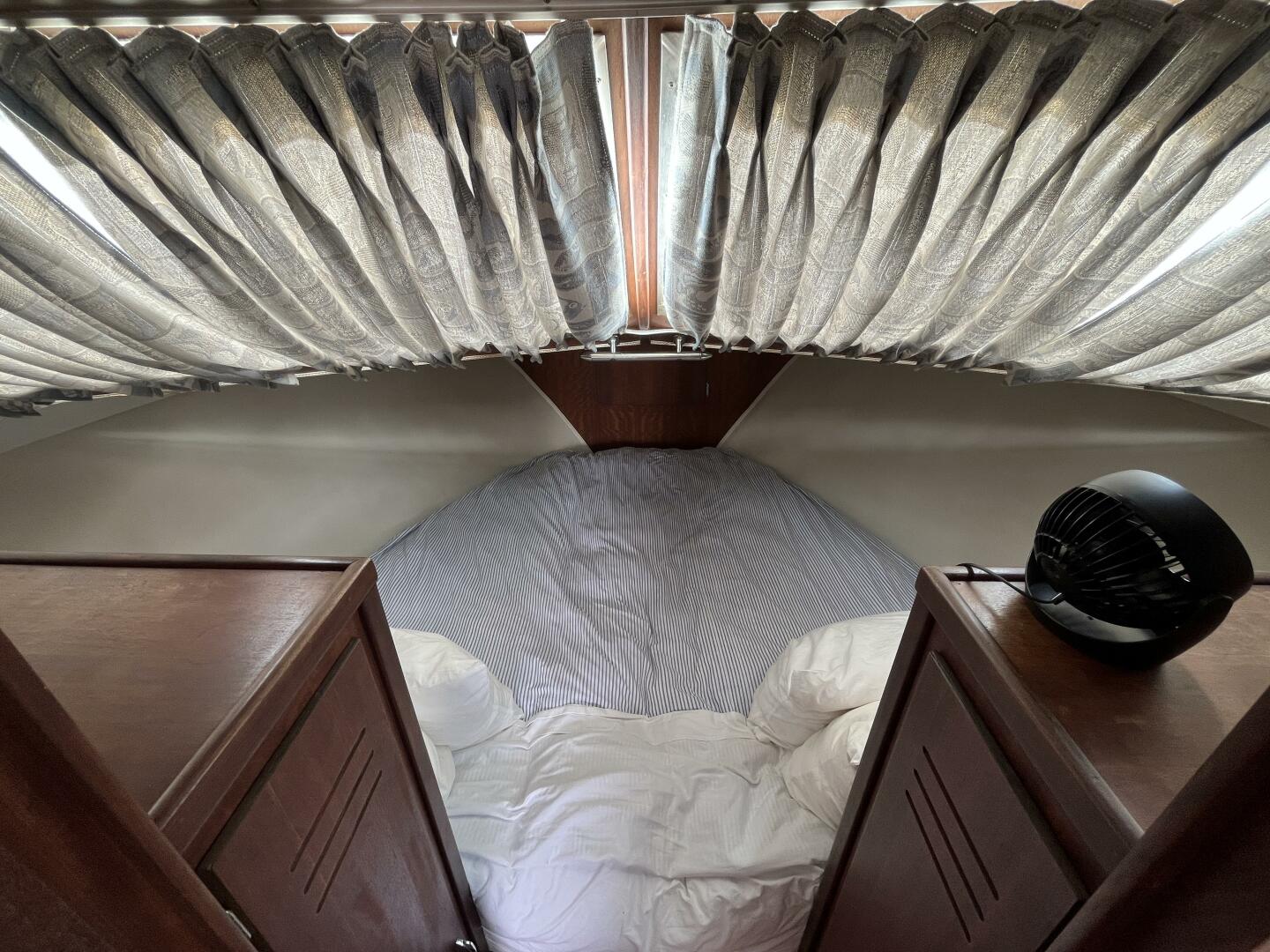 Slide: The Image of Hatteras Coastal Cruiser 1971 - 5450202