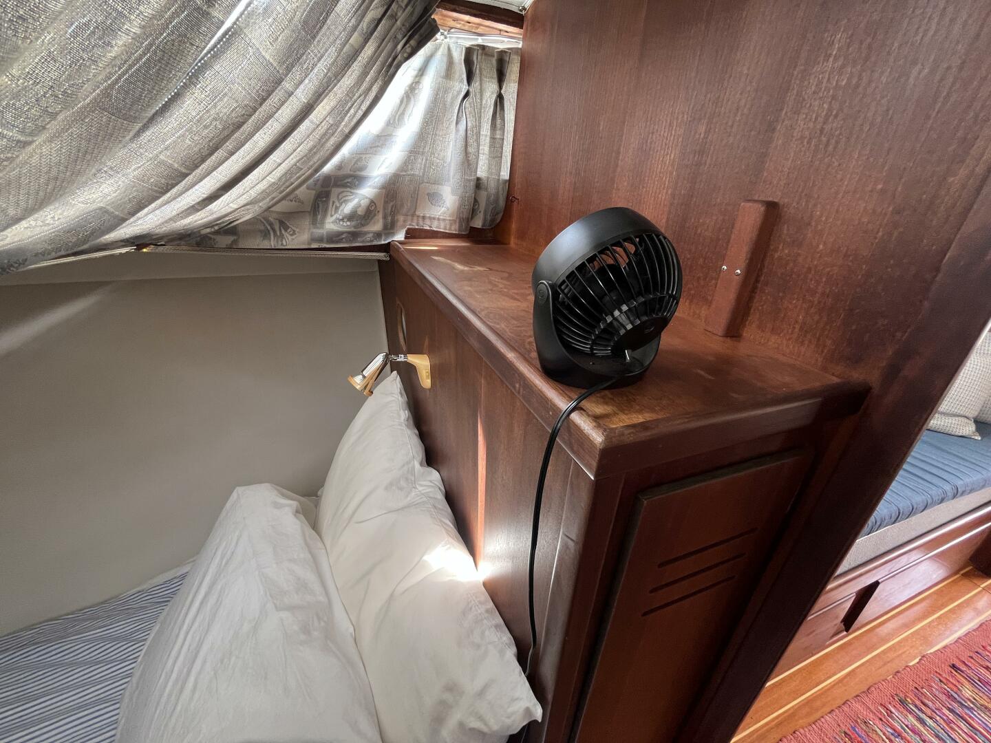 Slide: The Image of Hatteras Coastal Cruiser 1971 - 5450203