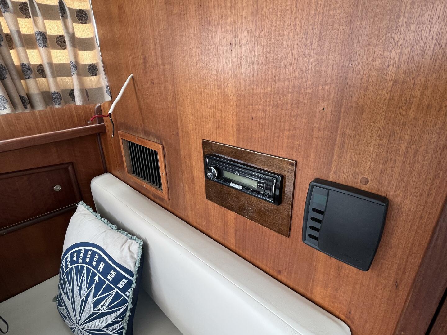 Slide: The Image of Hatteras Coastal Cruiser 1971 - 5450207