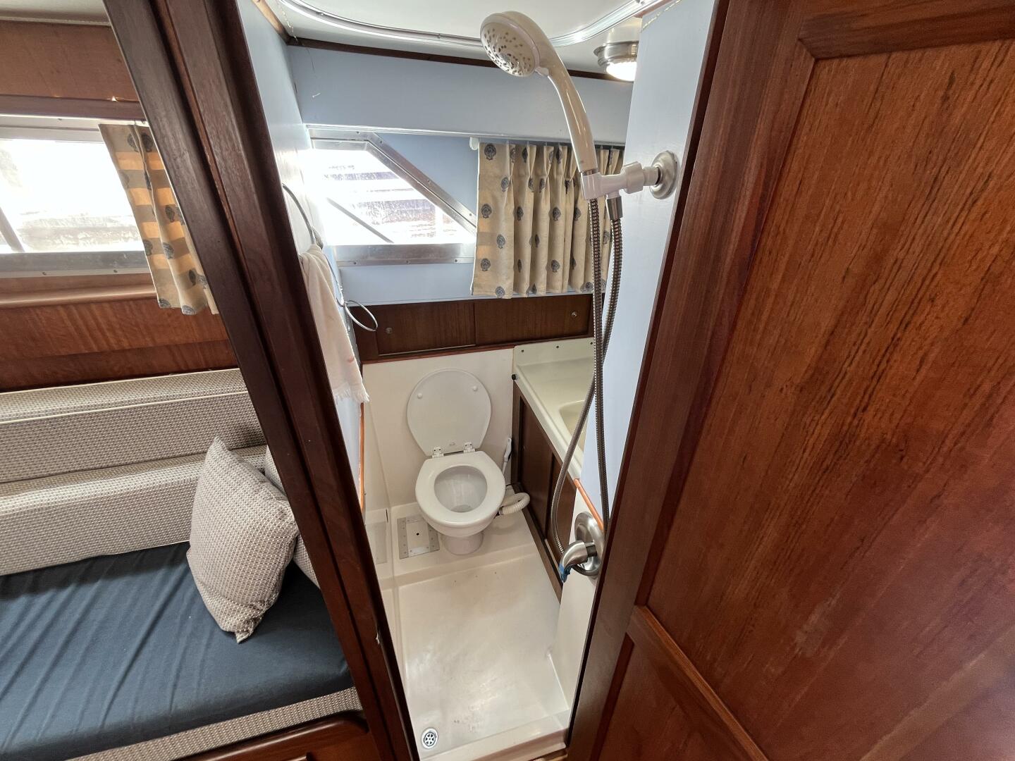 Slide: The Image of Hatteras Coastal Cruiser 1971 - 5450210