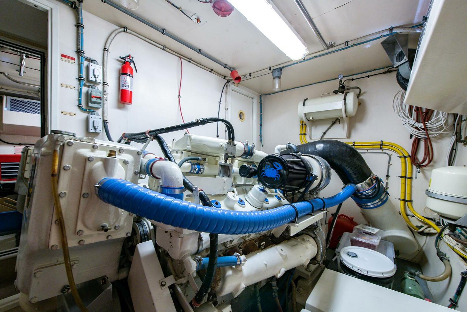 Slide: The Image of Hatteras Cockpit Motor Yacht 1986 - 4467357